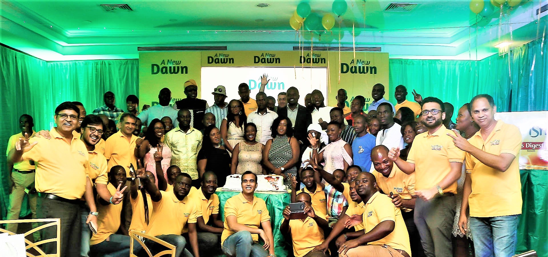 Distributors join the Nutrifoods Biscuit team to celebrate the arrival of NutriSnax