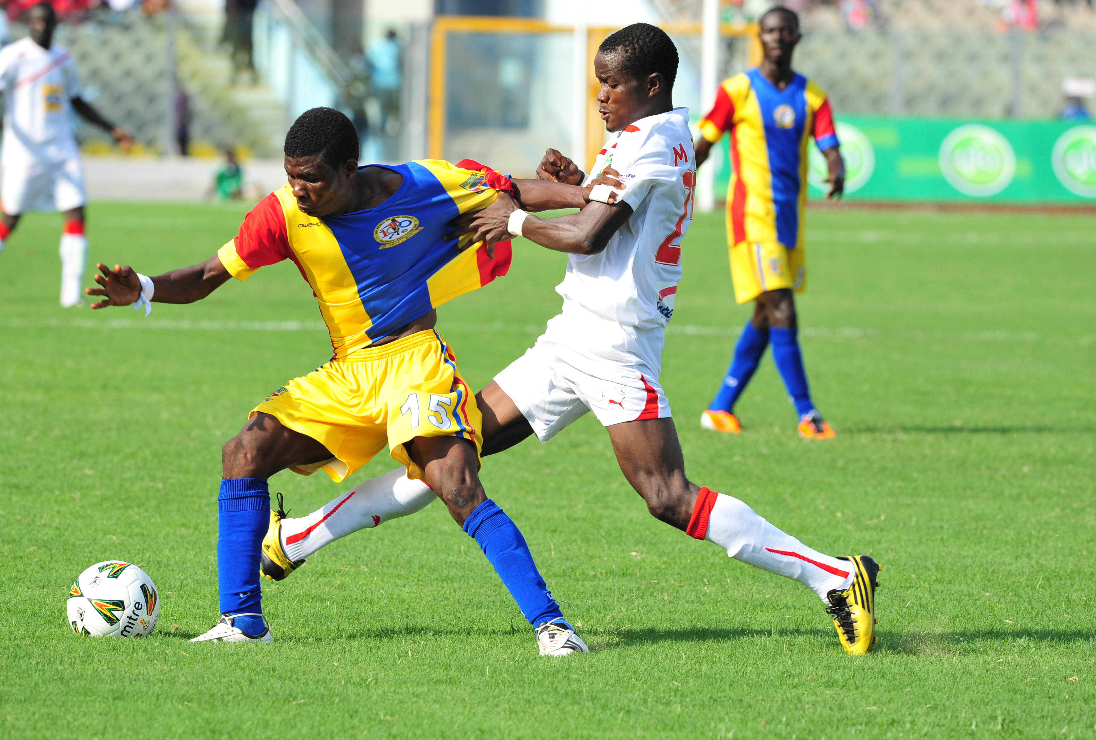 Moko Abubakar of Hearts  Challenged by Yaya Muhamed of Kotoko   ©Christian Thompson/BackpagePix