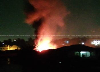 Many structures in the slum were set ablaze during the clashes