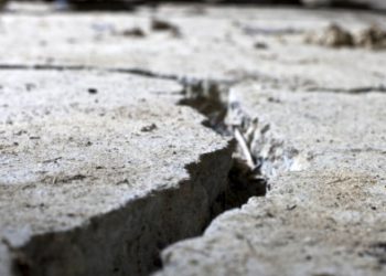 Earth tremor