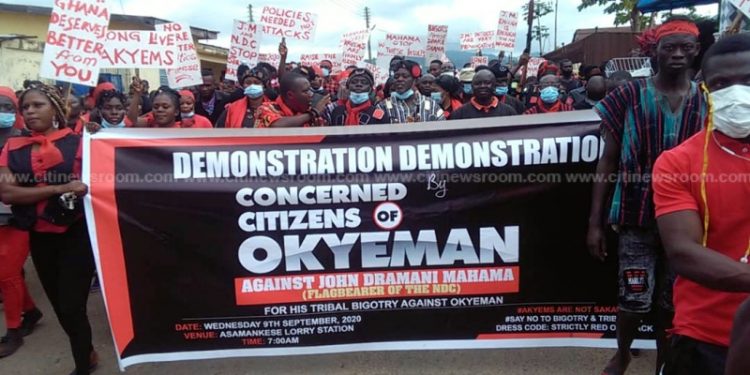 Akyem demo against mahama2