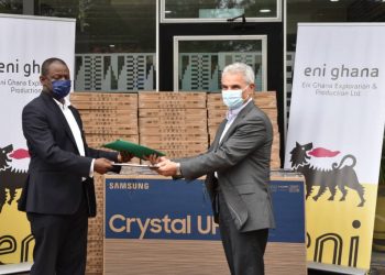 Ghana Health Service Director General, Dr. Patrick Kuma-Aboagye (Left) and Eni Ghana Managing Director, Giuseppe Valenti (Right)