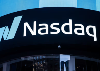 The Nasdaq logo is displayed at the Nasdaq Market site in Times Square in New York City, U.S., December 3, 2021. REUTERS/Jeenah Moon Purchase Licensing Rights
