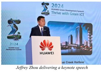Jeffrey Zhou delivering a keynote speech