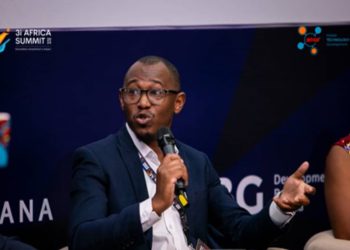 Figure 1.  Mr. Lee Maina, Chief Solutions Architect for Mobile Money and Digital Financial Services, Huawei Southern Africa Region