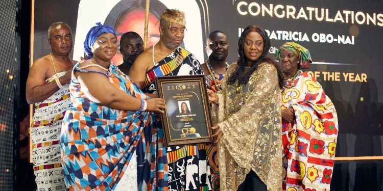 Ing. Patricia Obo-Nai, D.Sc. HC., receives the Female CEO of the Year award from Ga Mantse, HRM King Tackie Teiko Tsuru II at the Ghana CEO Awards.