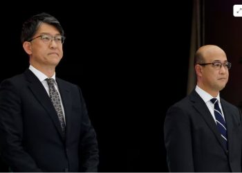 Toyota Motor's outgoing Chief Executive Koji Sato and incoming CEO Kenta Kon attend a press conference in Tokyo, Japan February 6, 2026. REUTERS/Kim Kyung-Hoon Purchase Licensing Rights