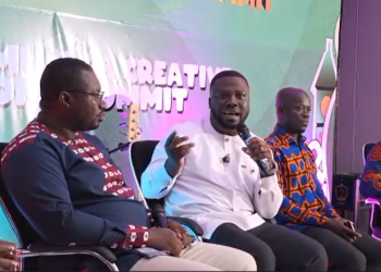 Ashanti Regional Minister, Dr Frank Amoakohene [in white shirt]