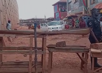 Roadblock by protesters