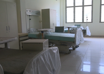 Photo of a ward at the abandoned Sawua Hospital