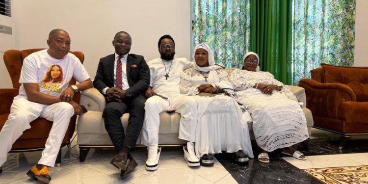 Nana Agradaa with her lawyer,Richard Asare Baffour, Husband and family members