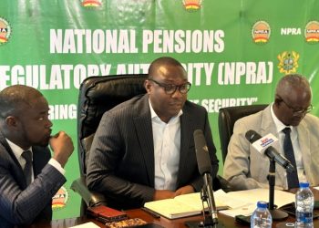 NPRA Deputy Chief Executive Officer Victor Azumah (middle)