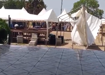 Canopies at the convention grounds destroyed