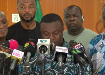 Deputy Ranking Member on Parliament’s Select Committee on Energy, Collins Adomako Mensah (speaking)