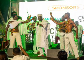 Okyeame Kwame lights up the stage with electrifying performance