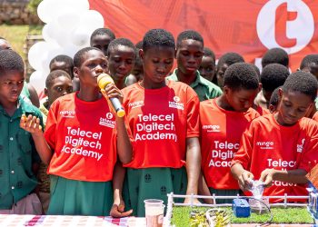 Ruth Martey, together with her teammates, present their ‘smart farm’ solution at the Telecel DigiTech graduation ceremony