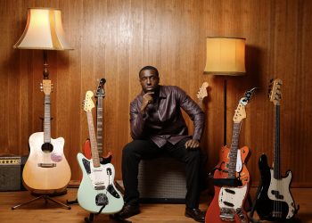 UK R&B artist Mark Asari