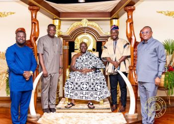 From left to Right -Ashanti Regional Minister, Dr Frank Amoakohene ,Minister for Roads and Highways, Governs Kwame Agbodza, Asantehene, Otumfuo Osei Tutu II,Deputy Minister for Roads, Alhassan Suhuyini,Deputy Minister for Defence, Brogya Genfi