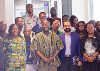 A group picture after the session