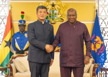Chinese Ambassador to Ghana, Cong Song,with President John Dramani Mahama