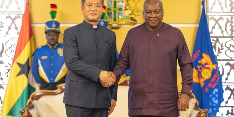 Chinese Ambassador to Ghana, Cong Song,with President John Dramani Mahama
