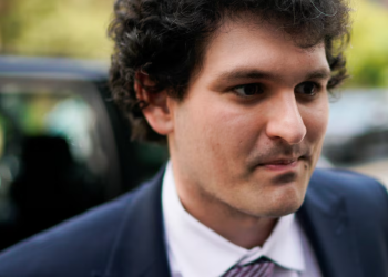 Sam Bankman-Fried, the founder of bankrupt cryptocurrency exchange FTX, arrives at a courthouse in New York, U.S., August 11, 2023. REUTERS/Eduardo Munoz/File Photo Purchase Licensing Rights