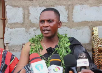 Chief of Adamorobe, Osaahene Okakabeng Okodom Kwakwasi III