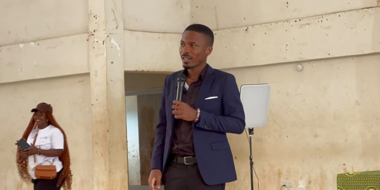 Actor and comedian Clemento Suarez
