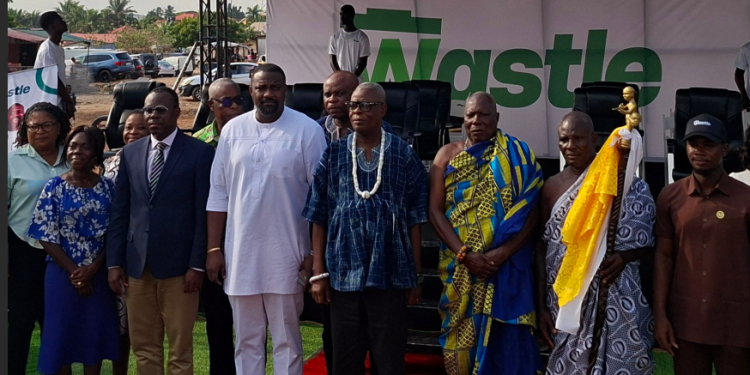 John Setor Dumelo, Deputy Minister of Food and Agriculture [in white attire], with other participants