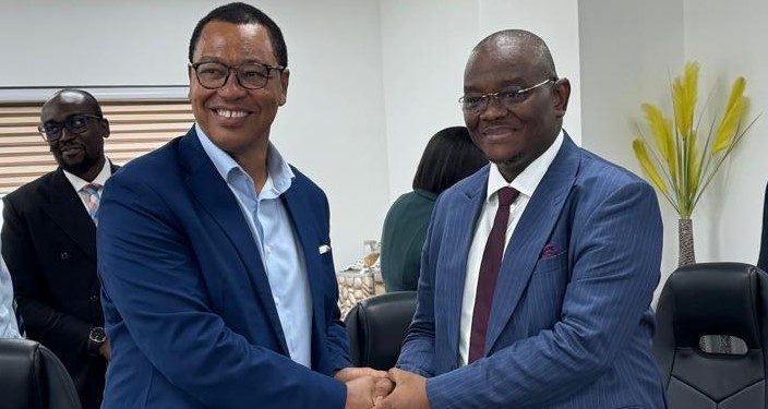 GHIB Chief Executive Officer, Ian Greenstreet(left), GEXIM Chief Executive Officer, Sylvester Mensah,(right)